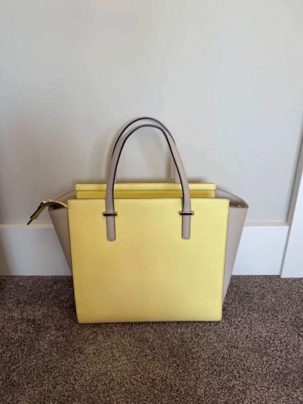 Kate Spade Bag - Picture 2 of 4